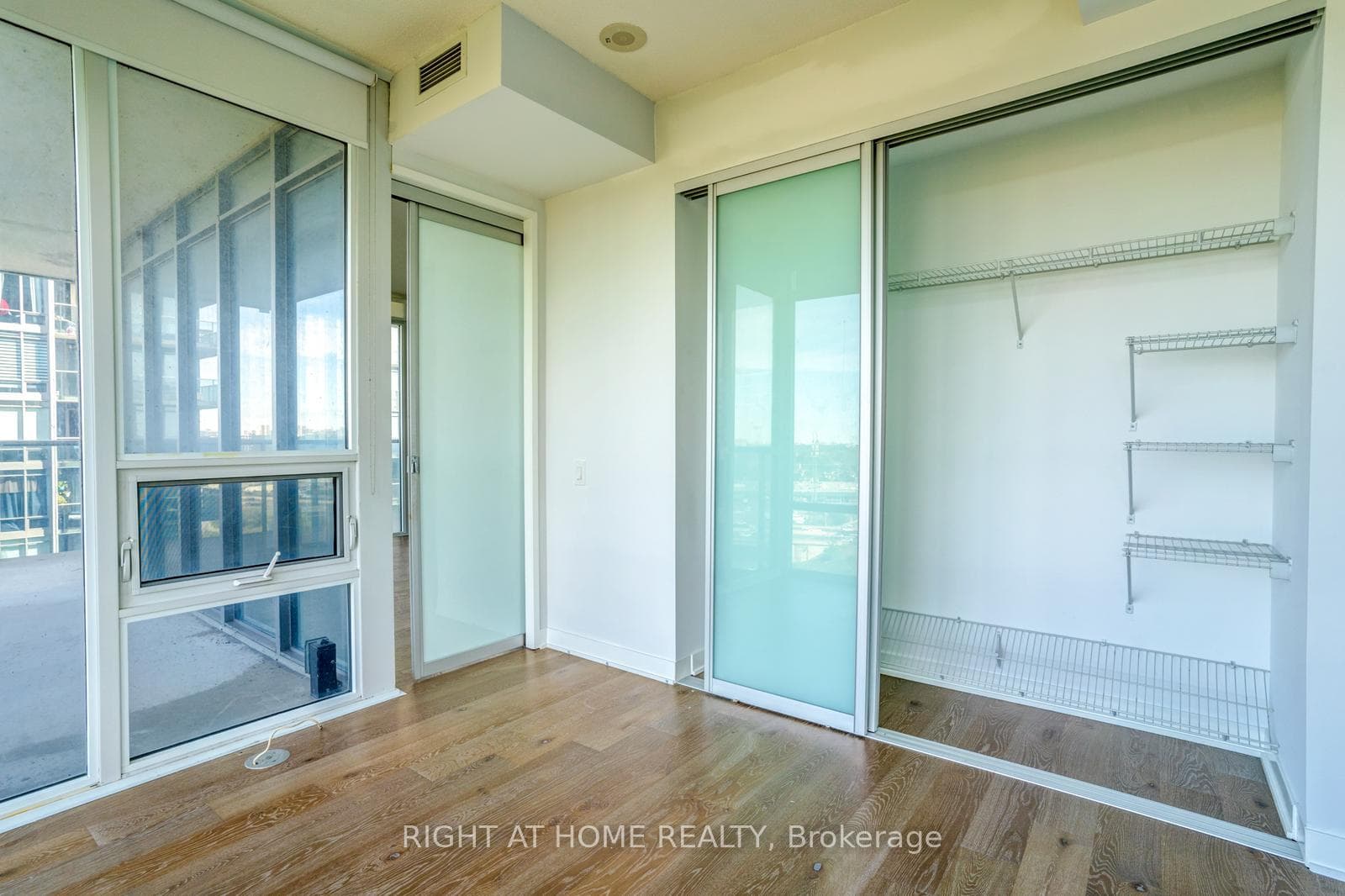 88 Park Lawn Road Unit 1711 photo 26