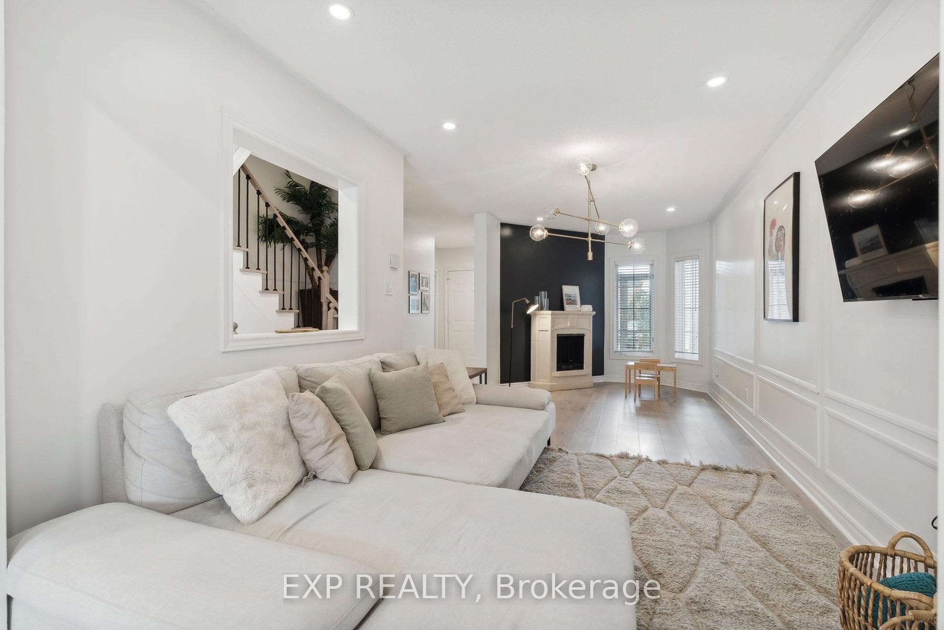 Living Room/Dining Room