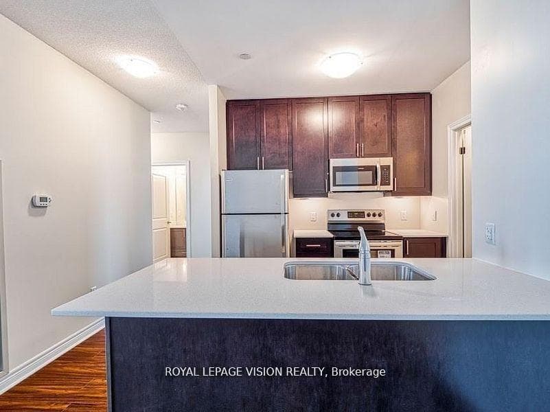 39 New Delhi Drive Unit 605 photo 13