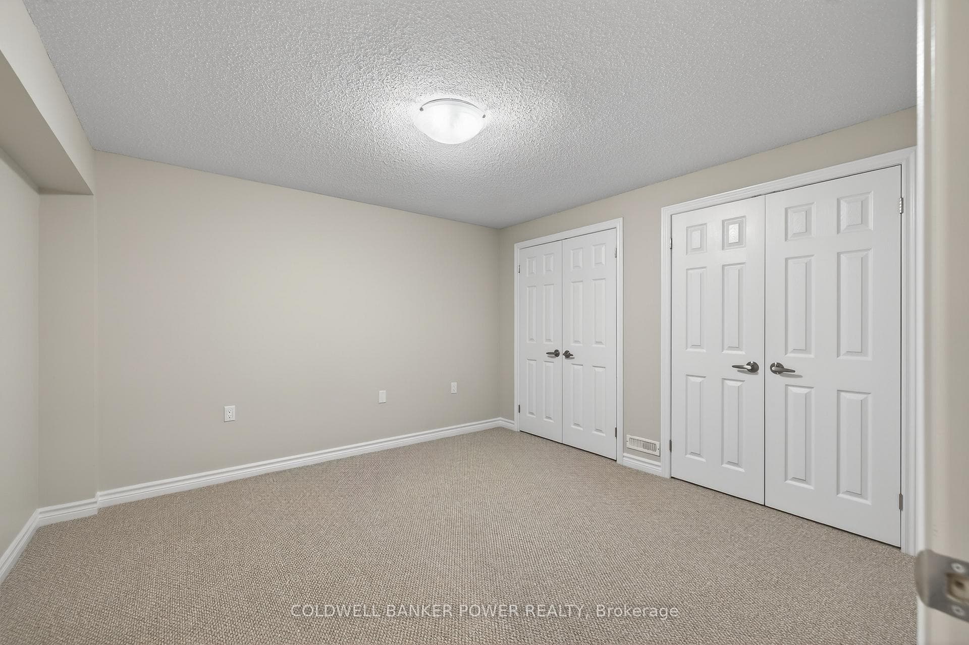 680 Commissioners Road Unit 28 photo 30