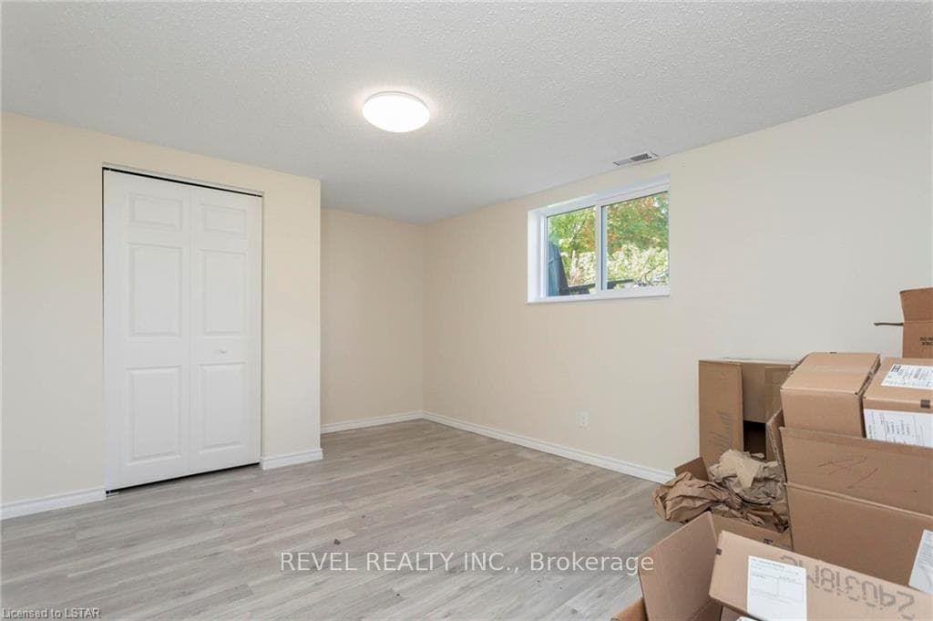 159 NICOLINE Avenue photo 23