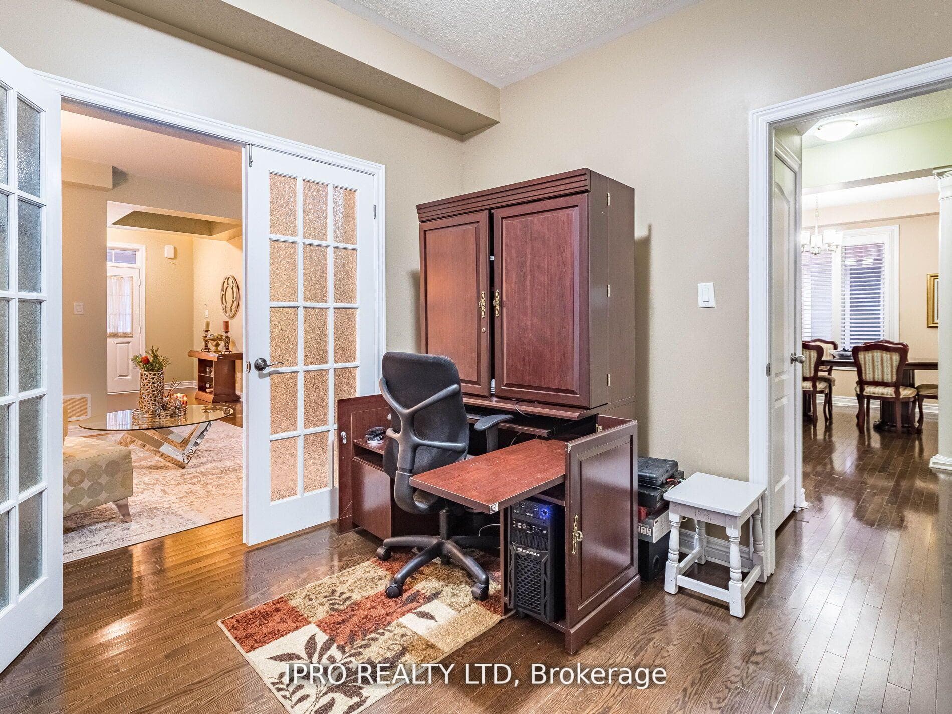 450 Summerlyn Trail photo 9