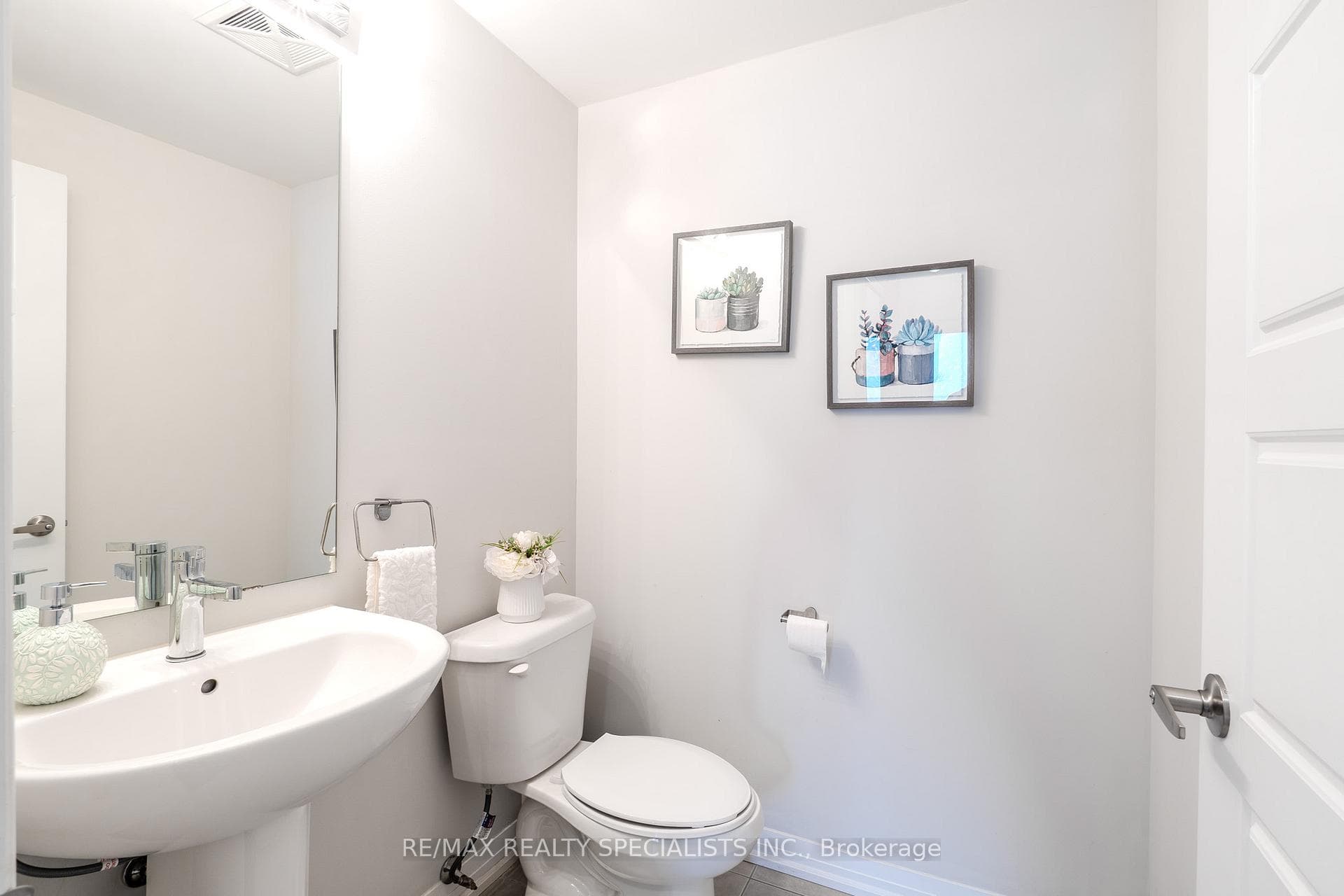 1200 Main Street Unit 109 photo 10