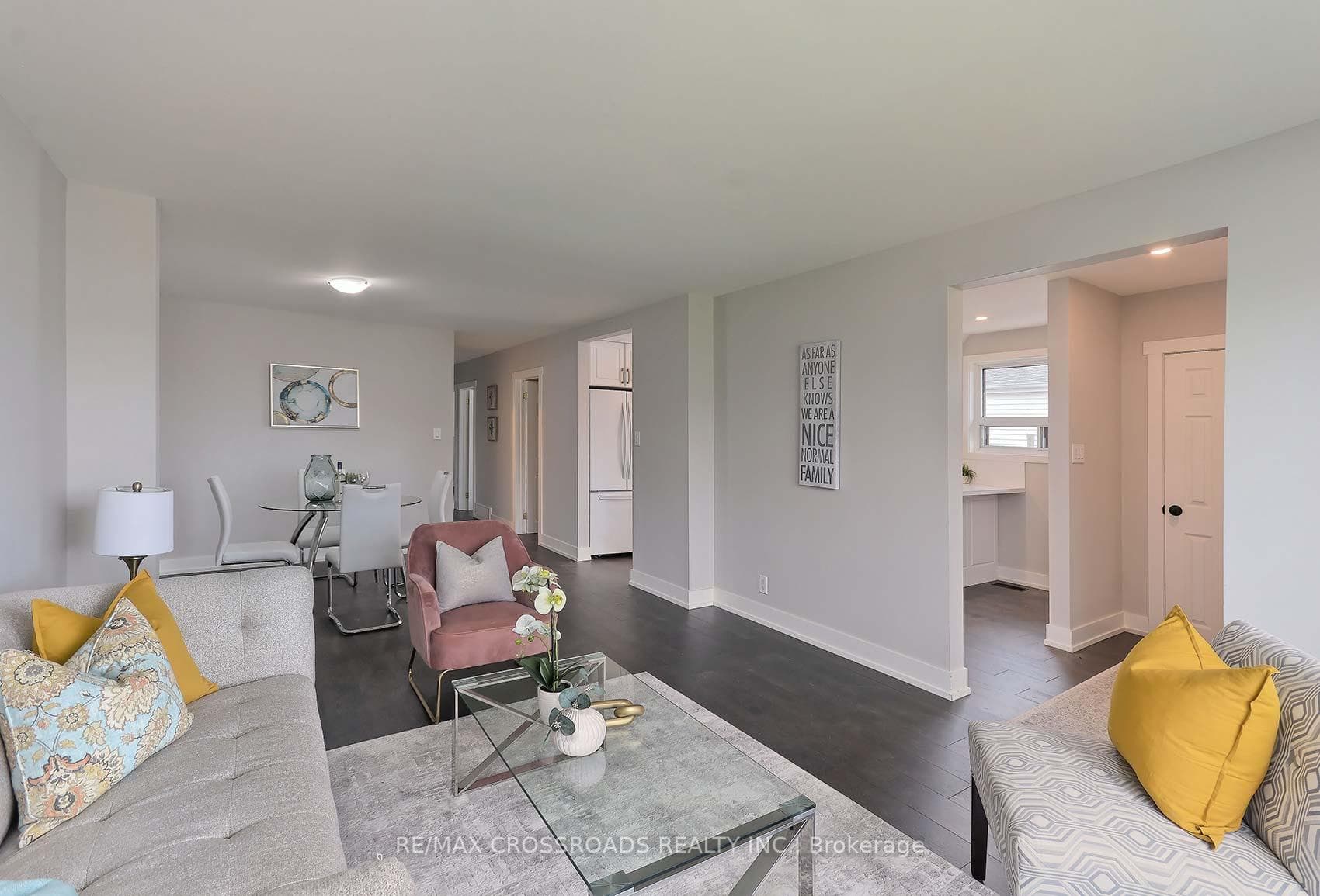 797 Zator Avenue photo 4