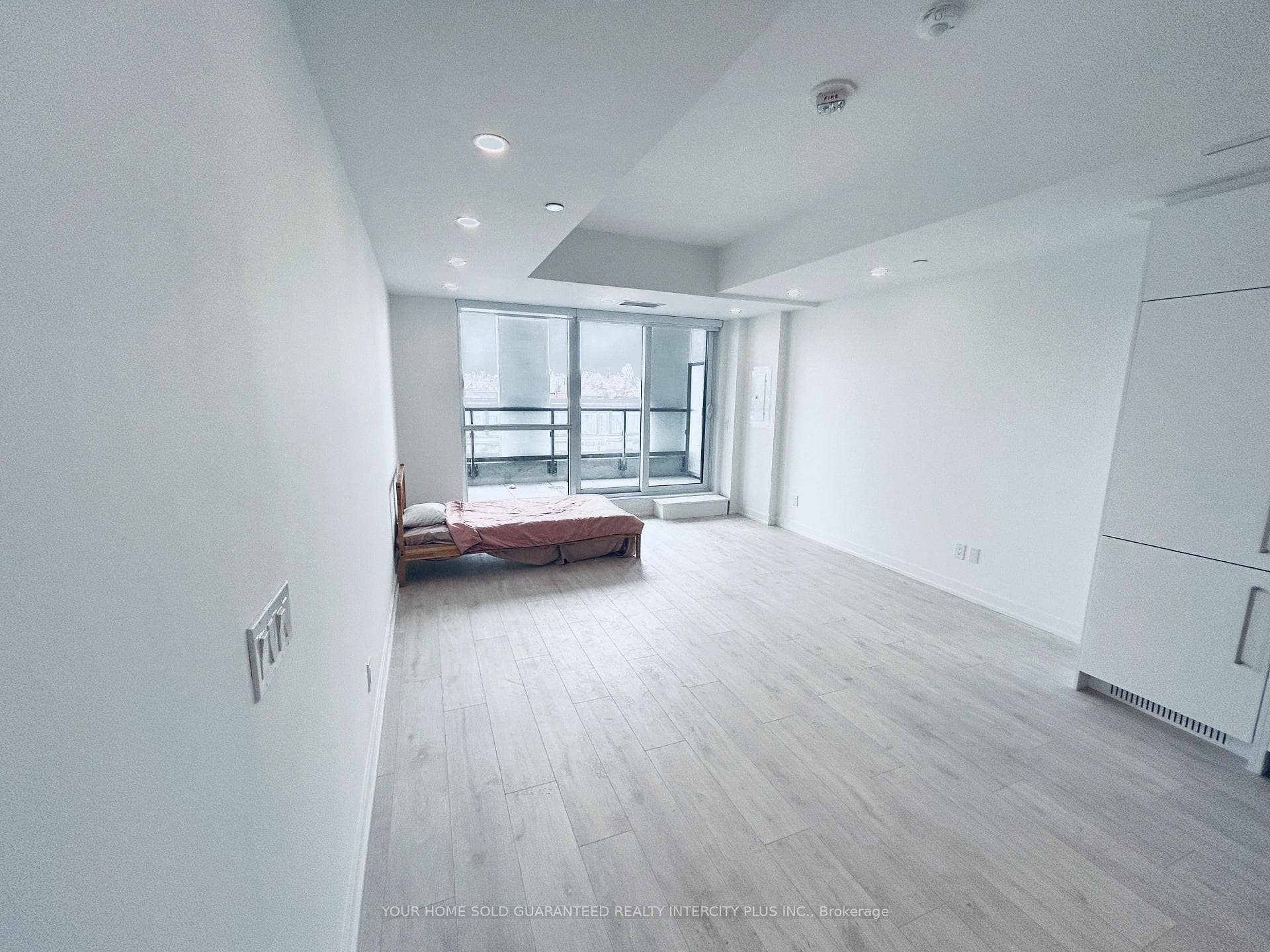 181 Sheppard Avenue Unit 405 photo 9