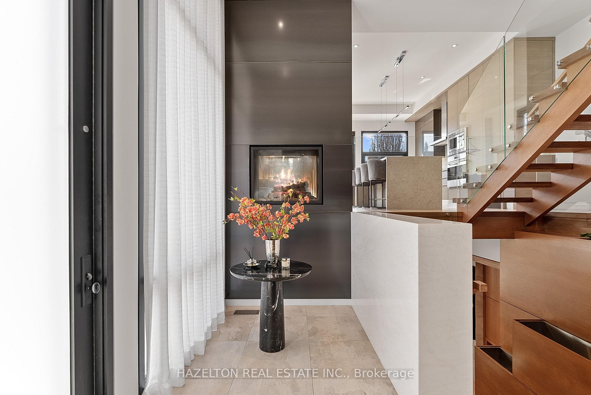 143 Joicey Boulevard photo 2