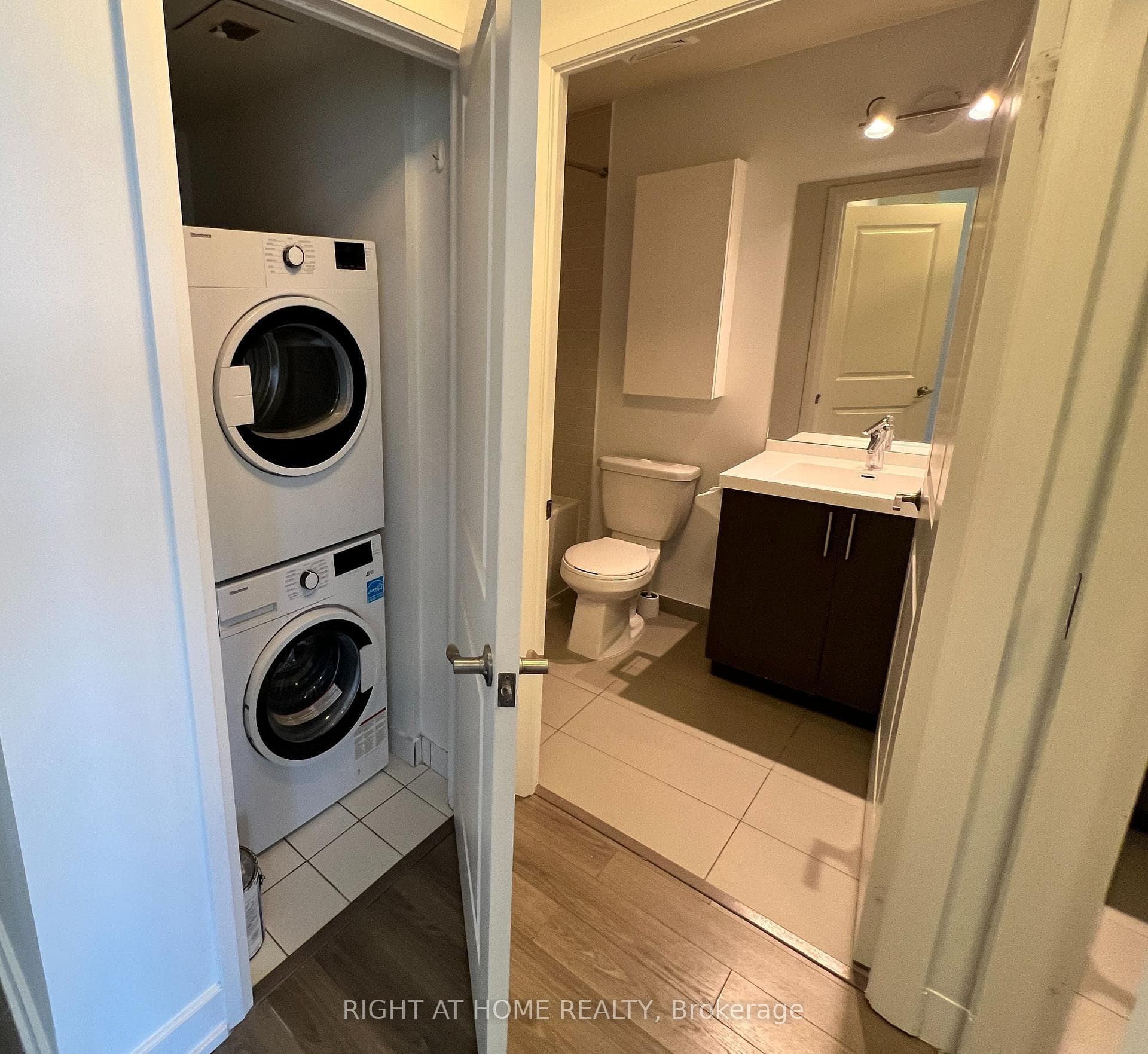 2 Eva Road Unit 2726 photo 18