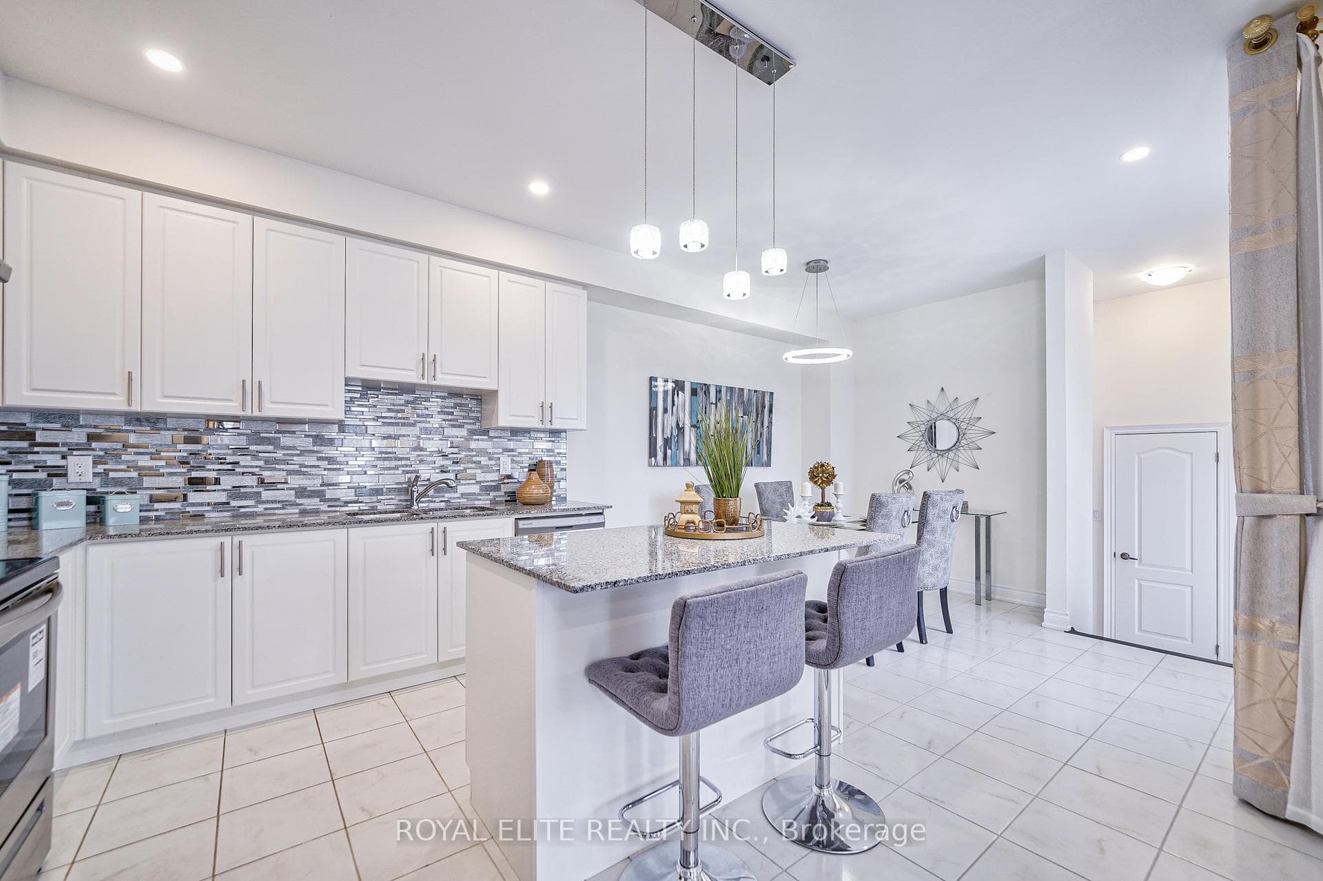 331 William Forster Road photo 17