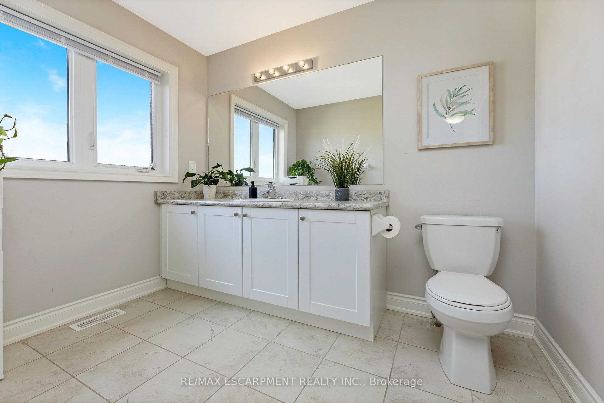 89 Courtney Street photo 19
