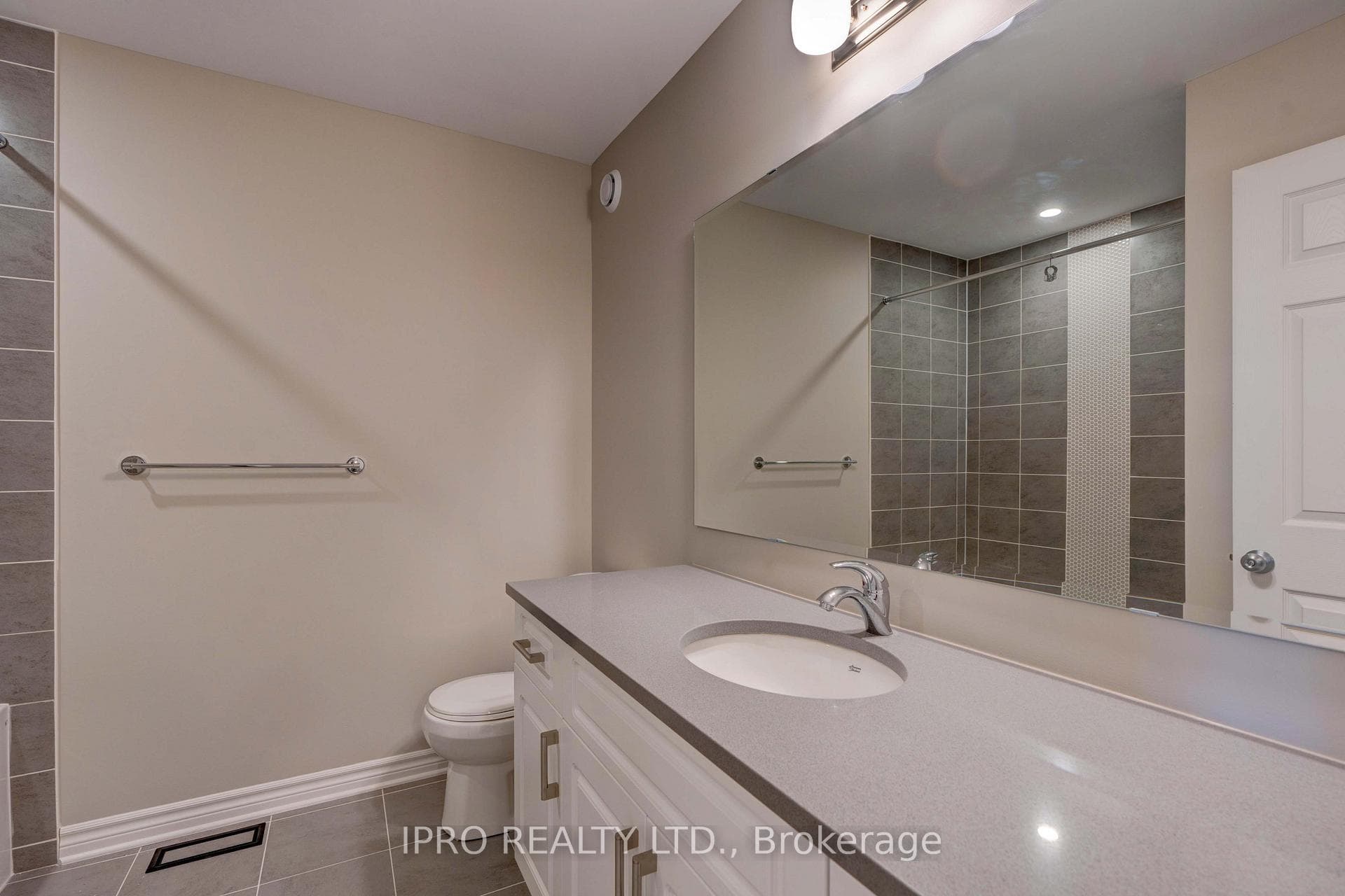 1428 Summer Street photo 20