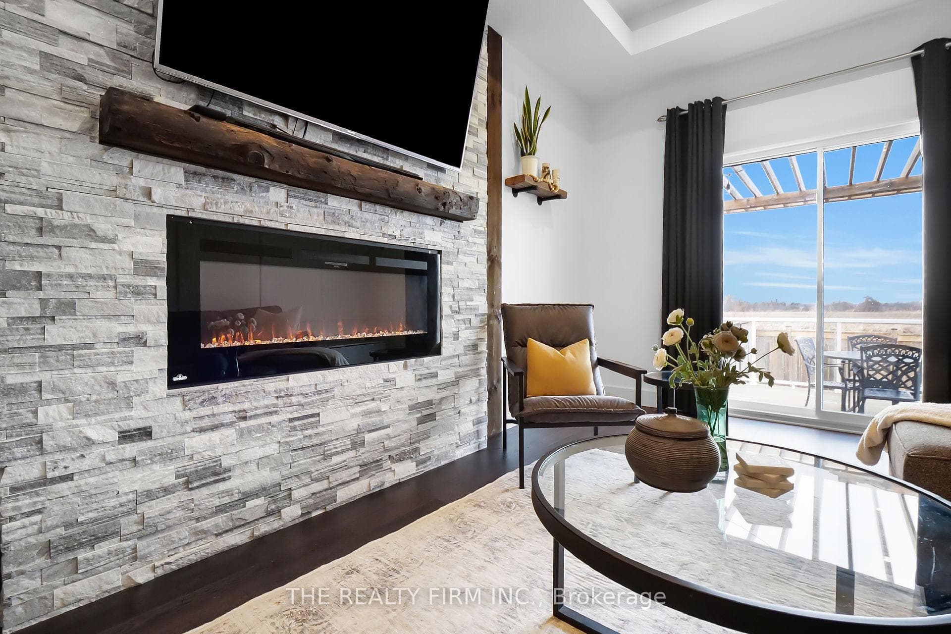 246 Snyders Avenue photo 6