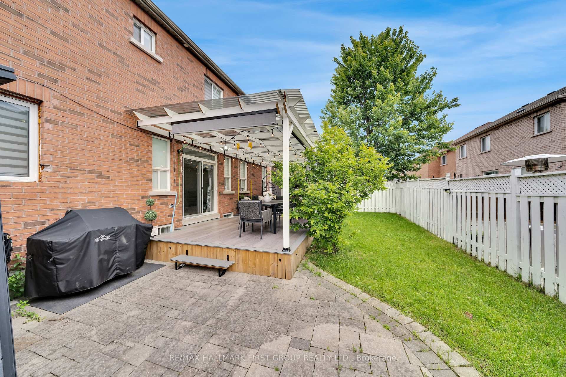 88 Coles Avenue photo 37