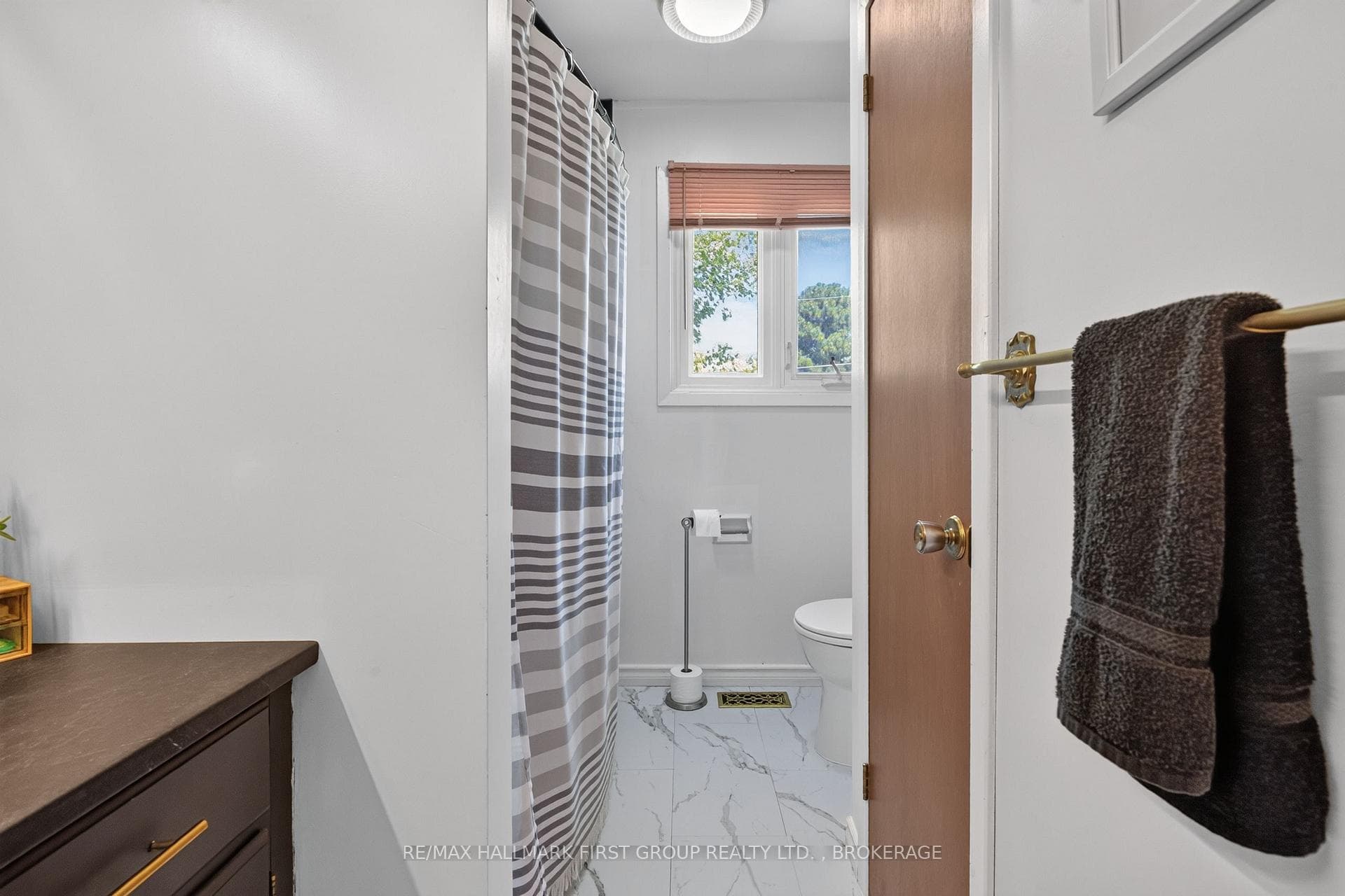 417 GLEN CASTLE Road photo 34