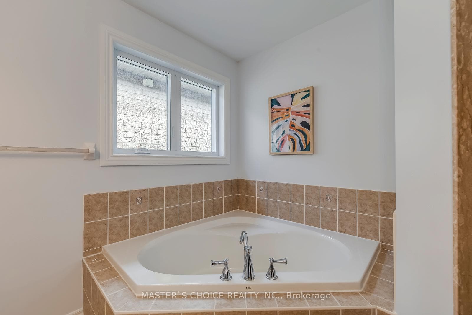 2383 Wasaga Drive photo 29