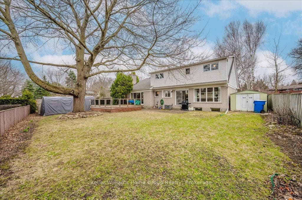 21 Kingsley Court photo 39