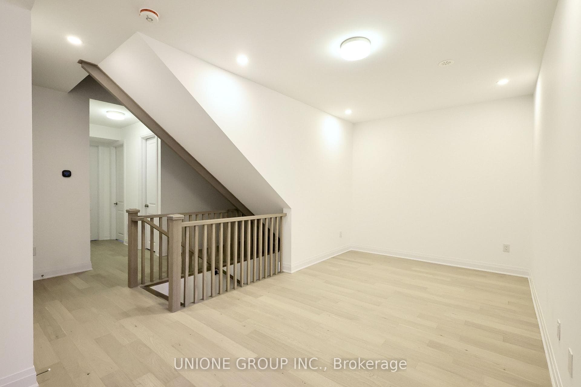 12 JACK BOWERBANK Boulevard photo 12
