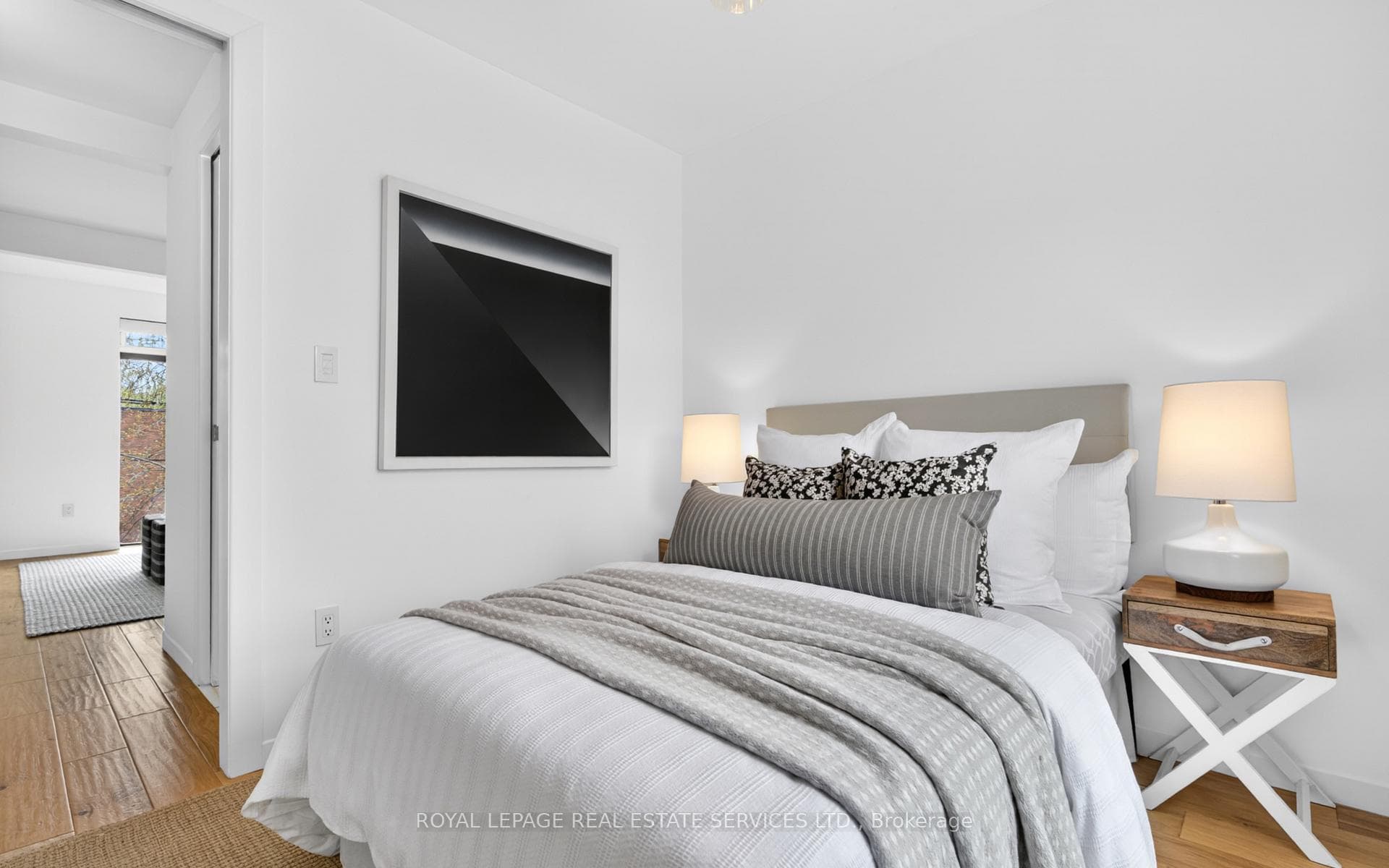 46 Logan Avenue photo 37