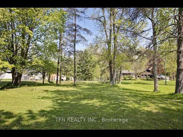 2829 25th Side Road photo 18
