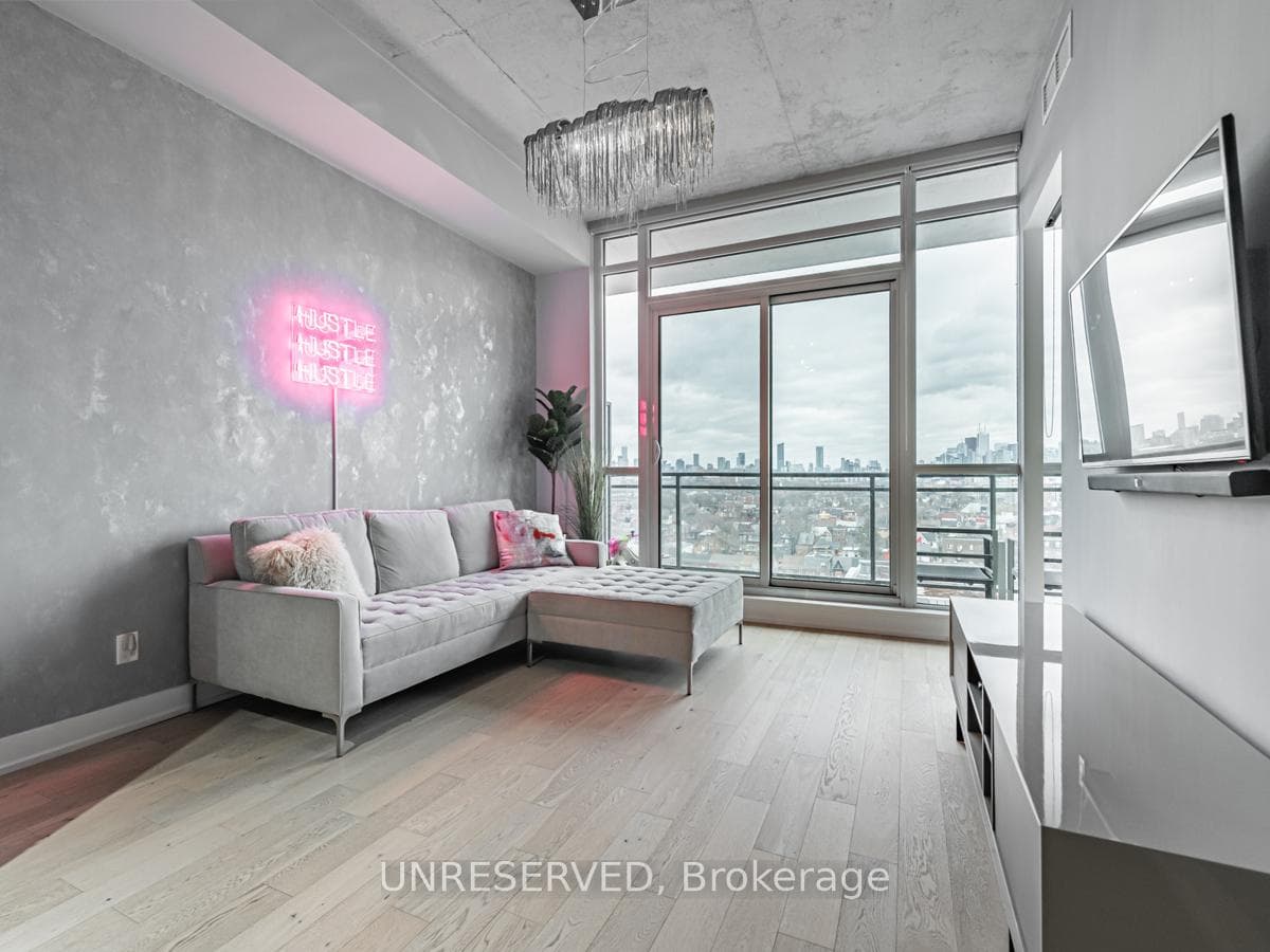 20 Minowan Miikan Lane Unit 1102 photo 9