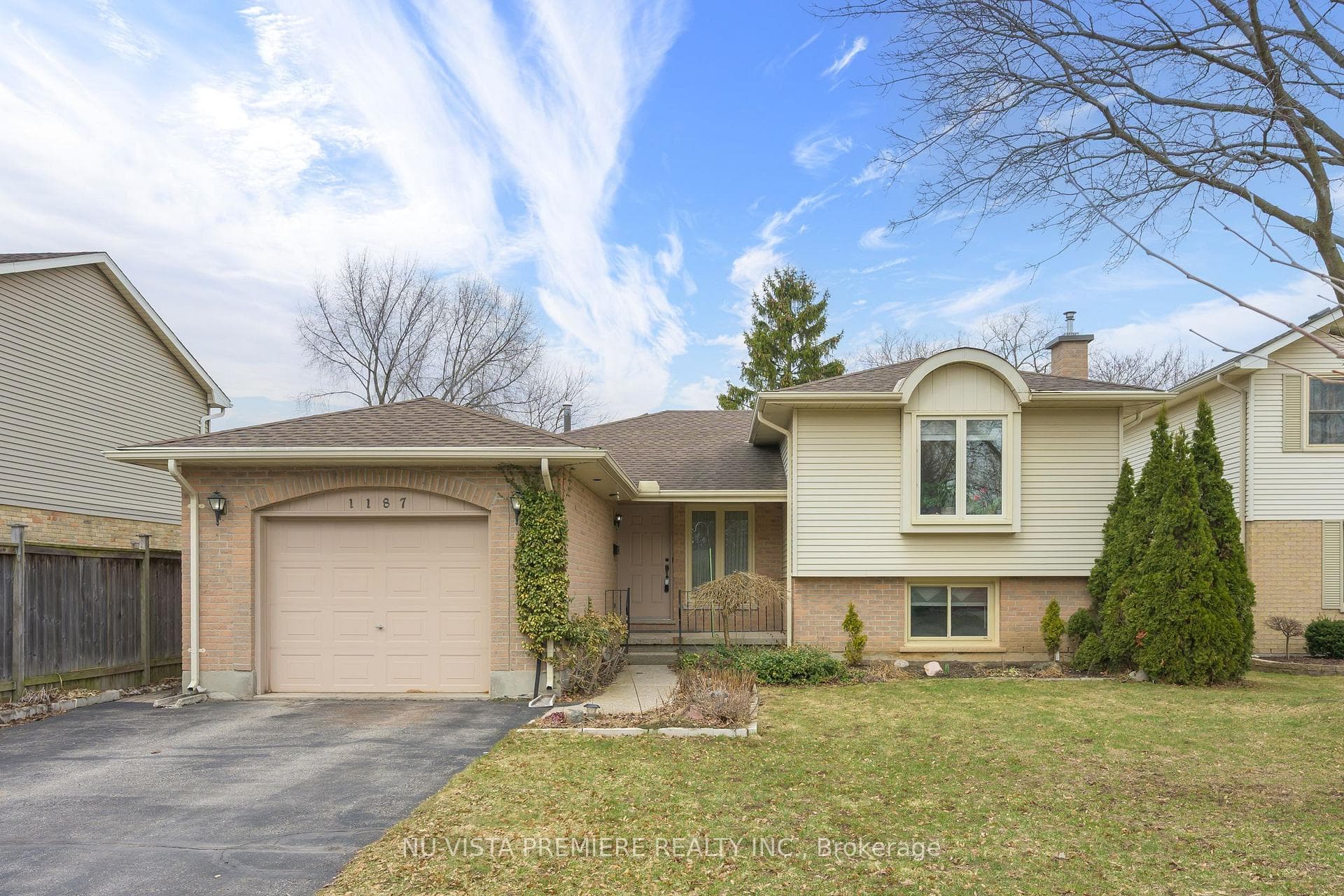 1187 Glenora Drive photo 1
