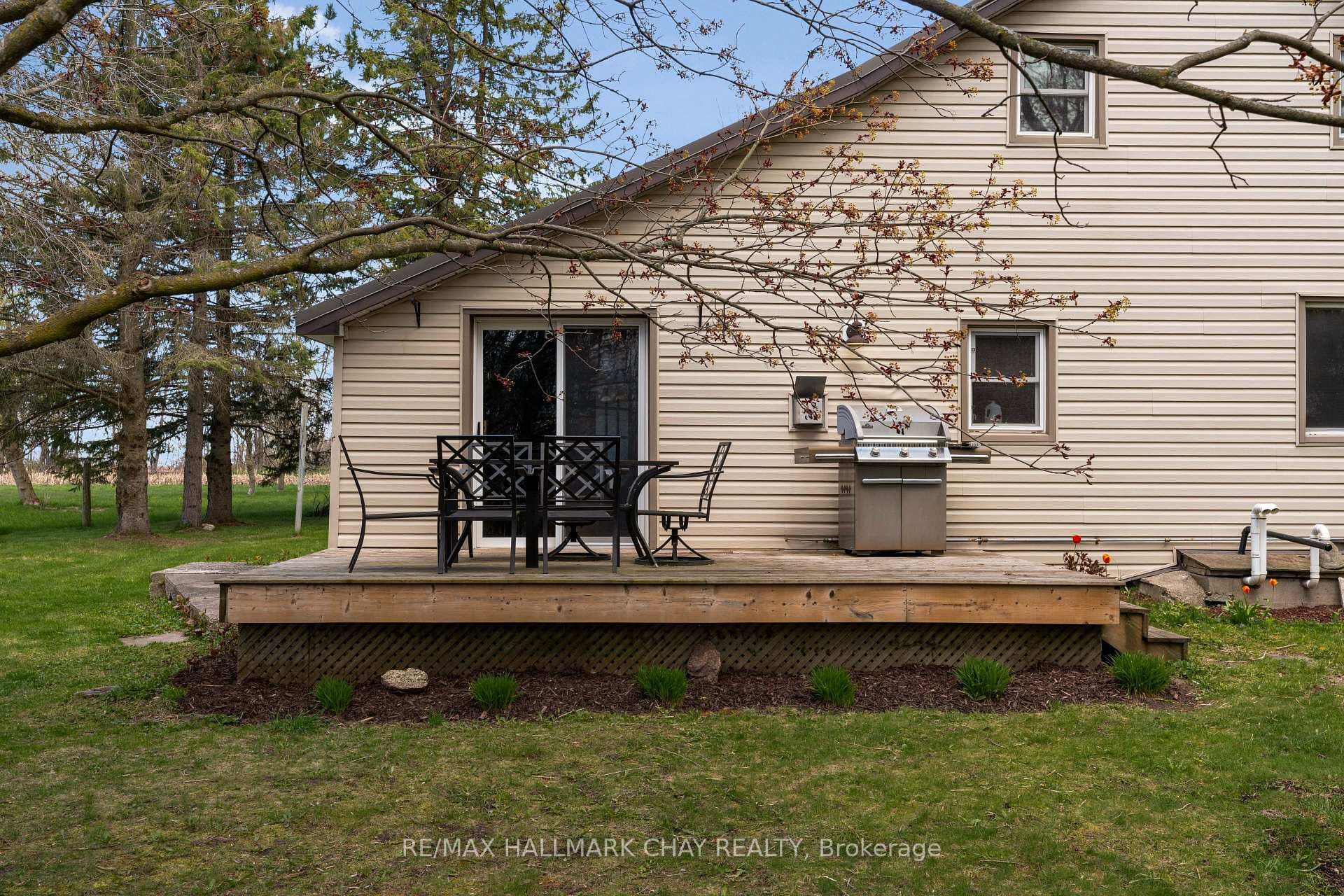 3324 Penetanguishene Road photo 36