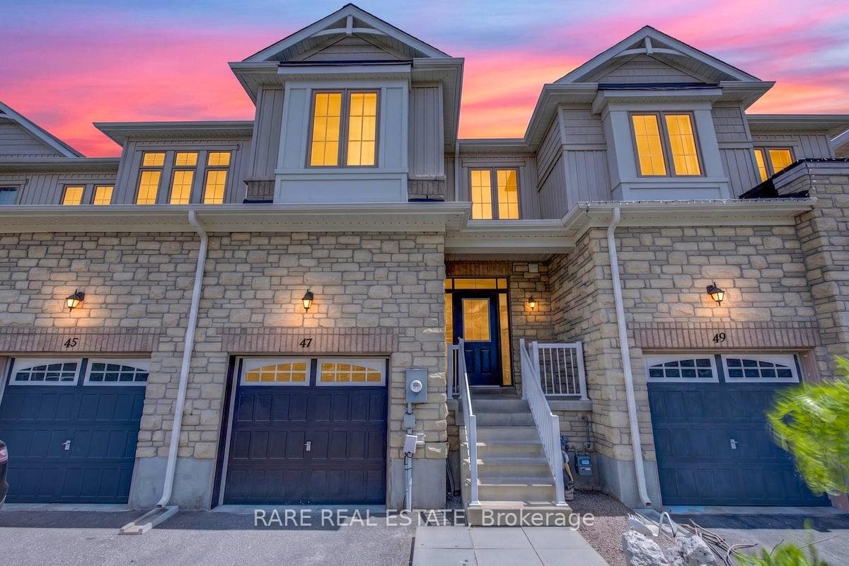 Stunning Townhome!!
