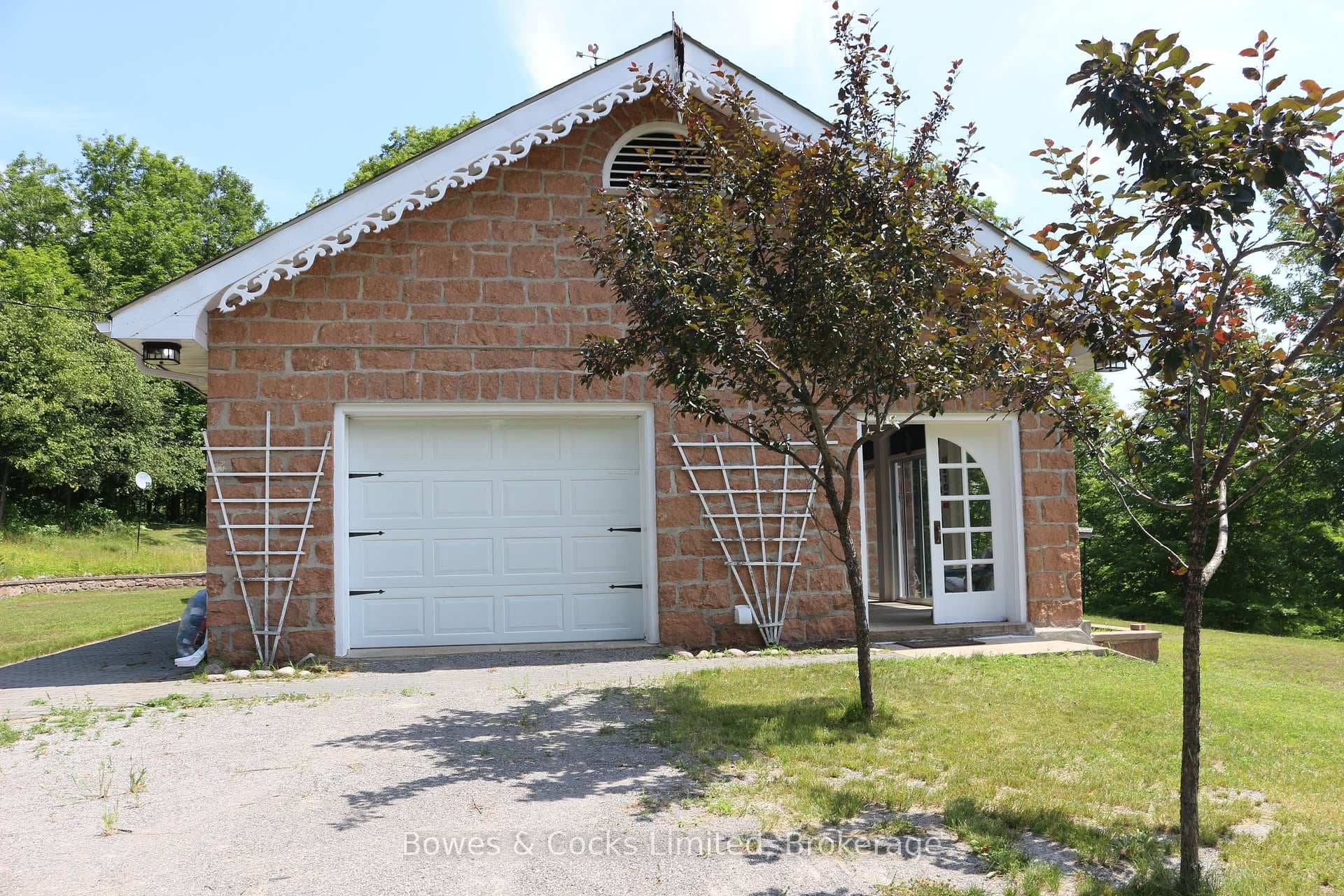 4741 Lower Faraday Road photo 2