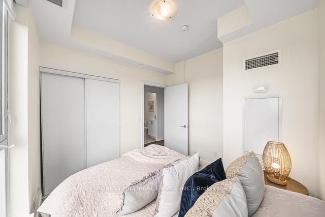 1603 Eglinton Avenue Unit 319 photo 15