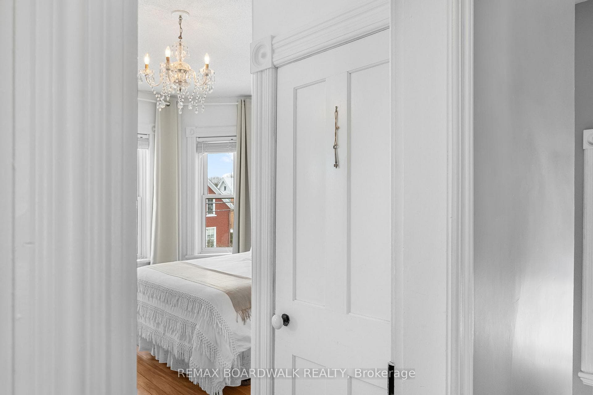 103 Lake Avenue photo 27