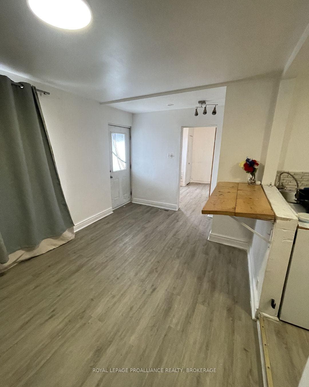 563 Union Street Unit 1 photo 3
