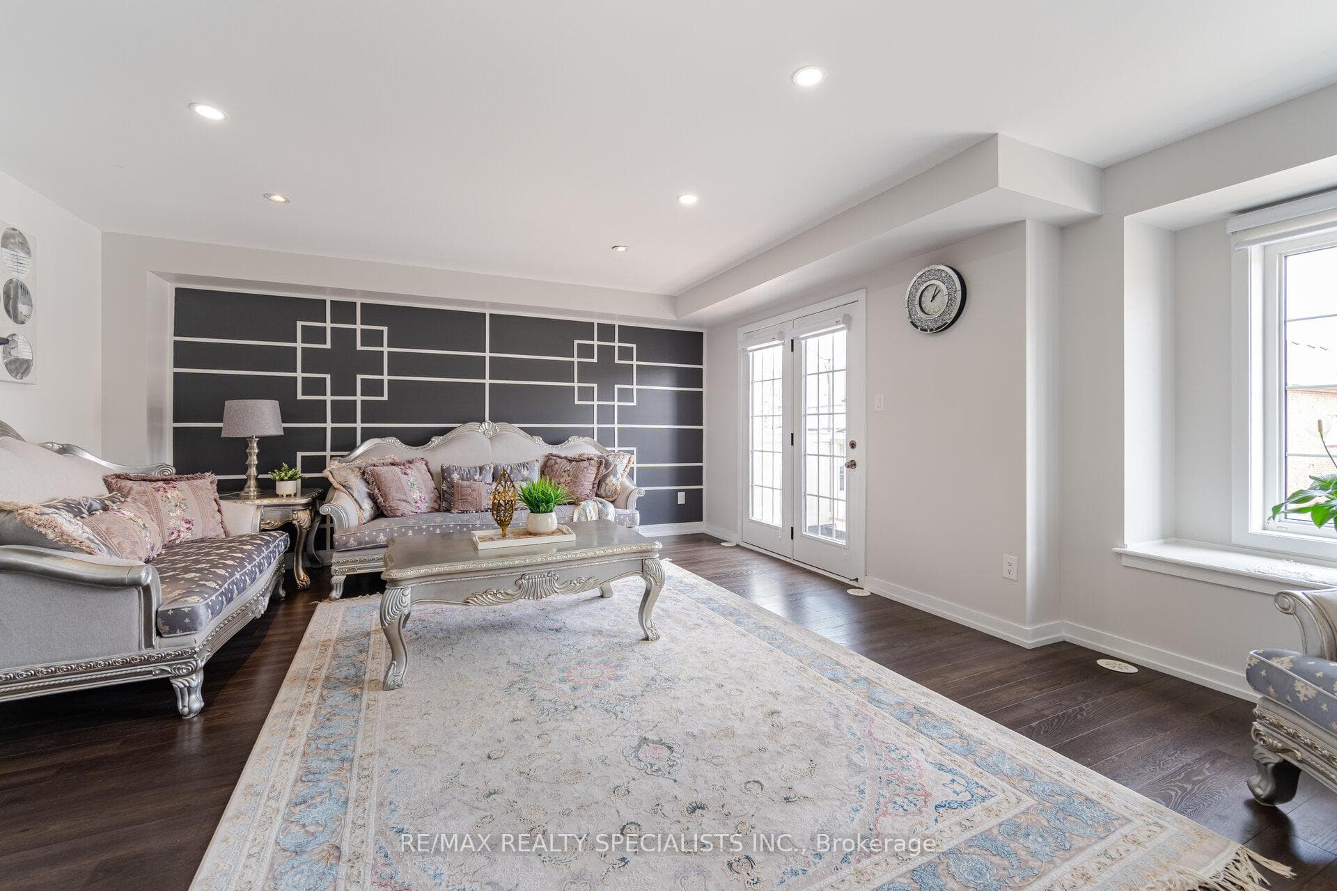 29 Golden Springs Drive photo 14