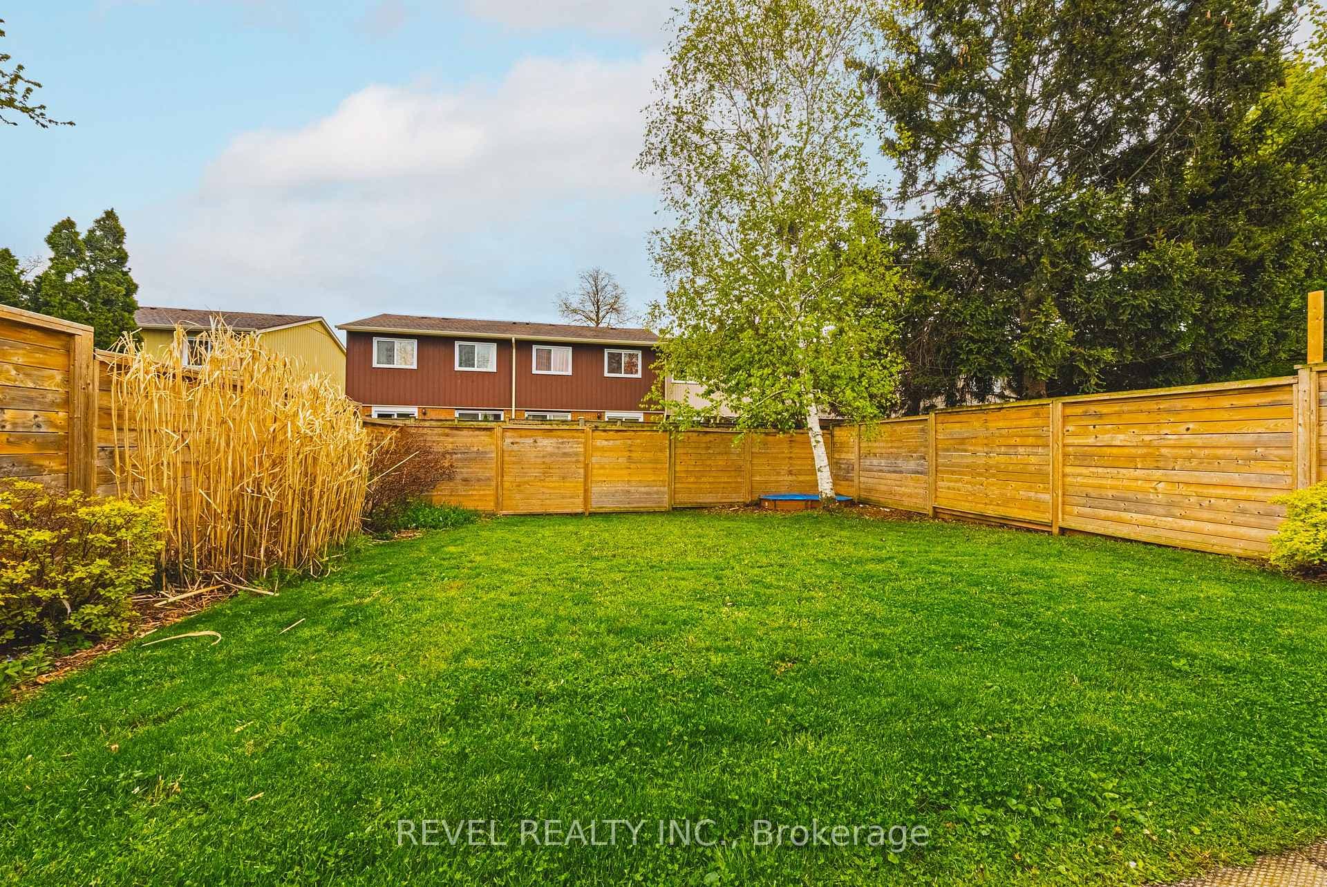 5064 Brady Avenue photo 31