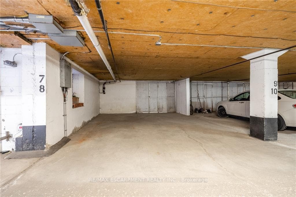 150 Wilson Street Unit 305 photo 36