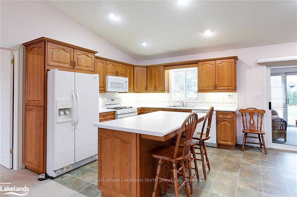 57 FAIRWAY Avenue photo 5