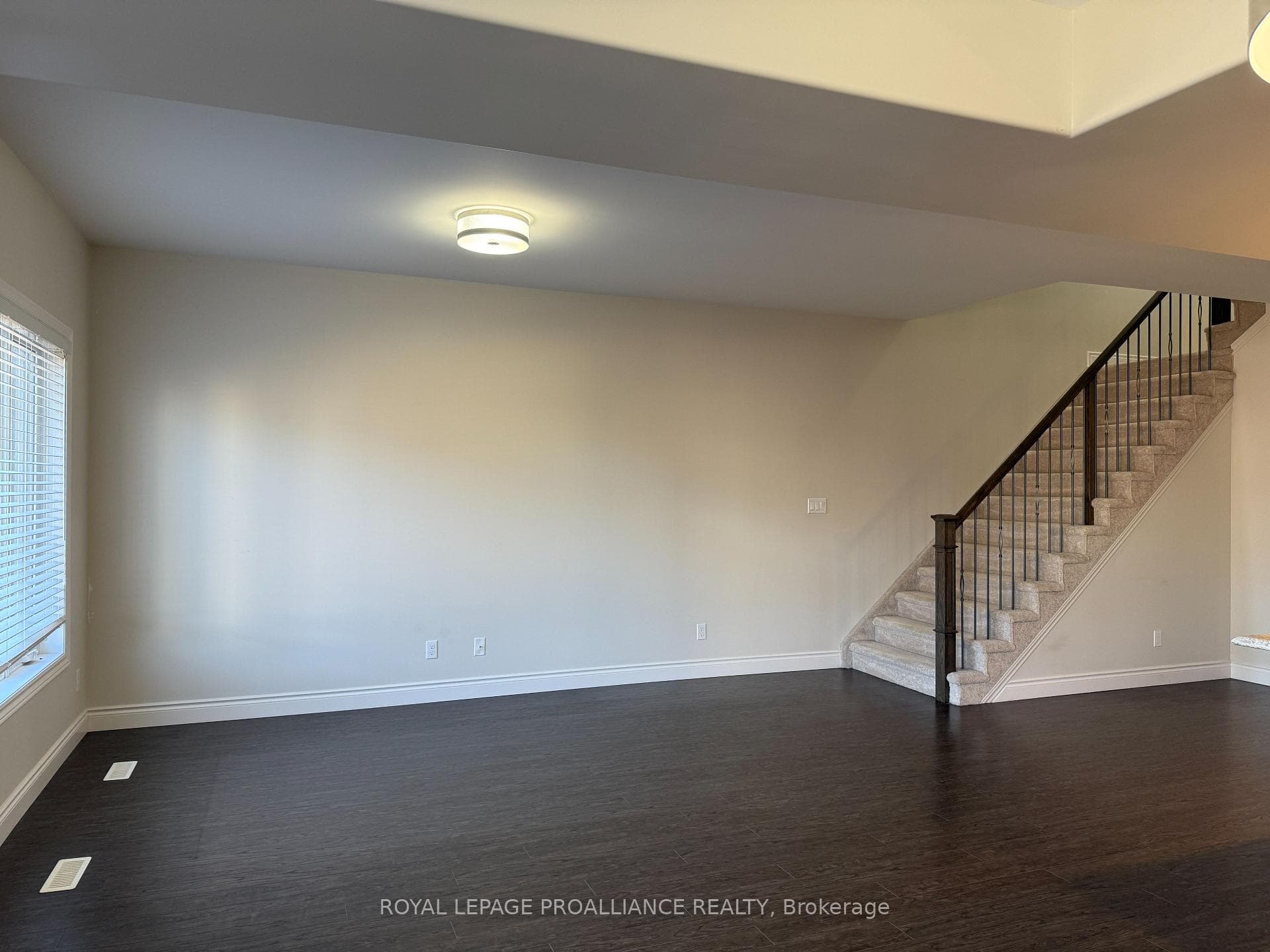 28 Primrose Crescent photo 7