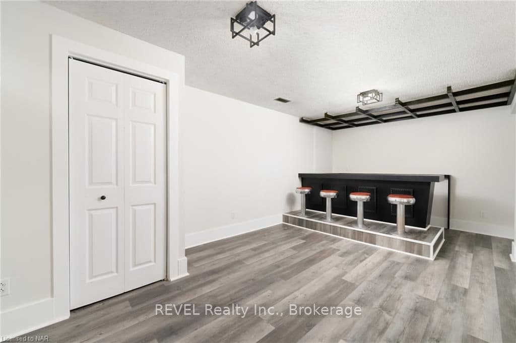 62 BERTIE Street photo 23