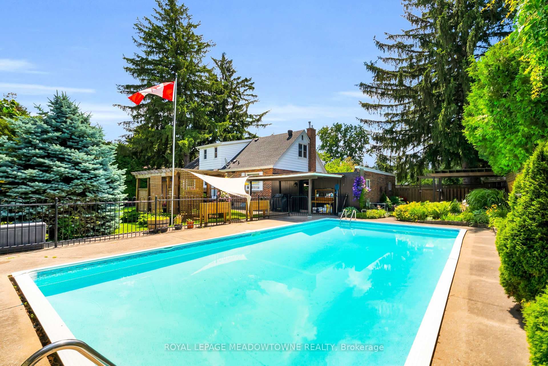 33 Parker Avenue photo 44