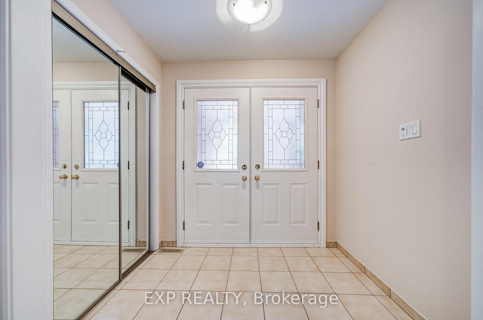 46 Eden Avenue photo 4