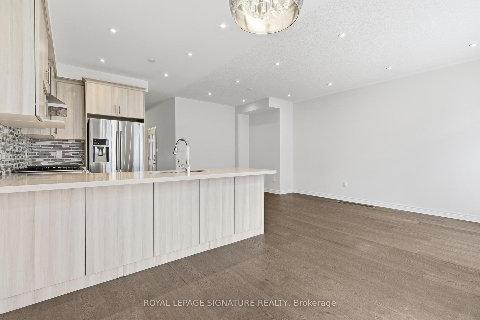 128 Orchardcroft Road photo 4