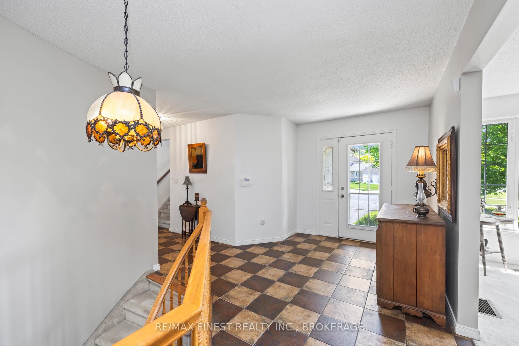 941 Malvern Terrace photo 12