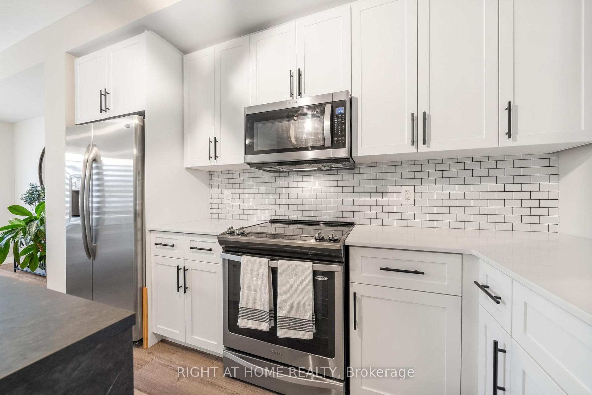 720 Grey Street Unit 11 photo 12