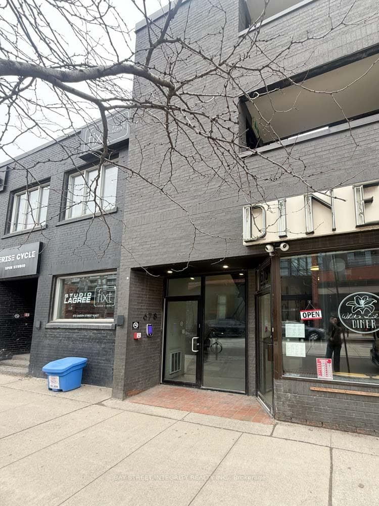678 Queen Street Unit Unit 2 photo 2