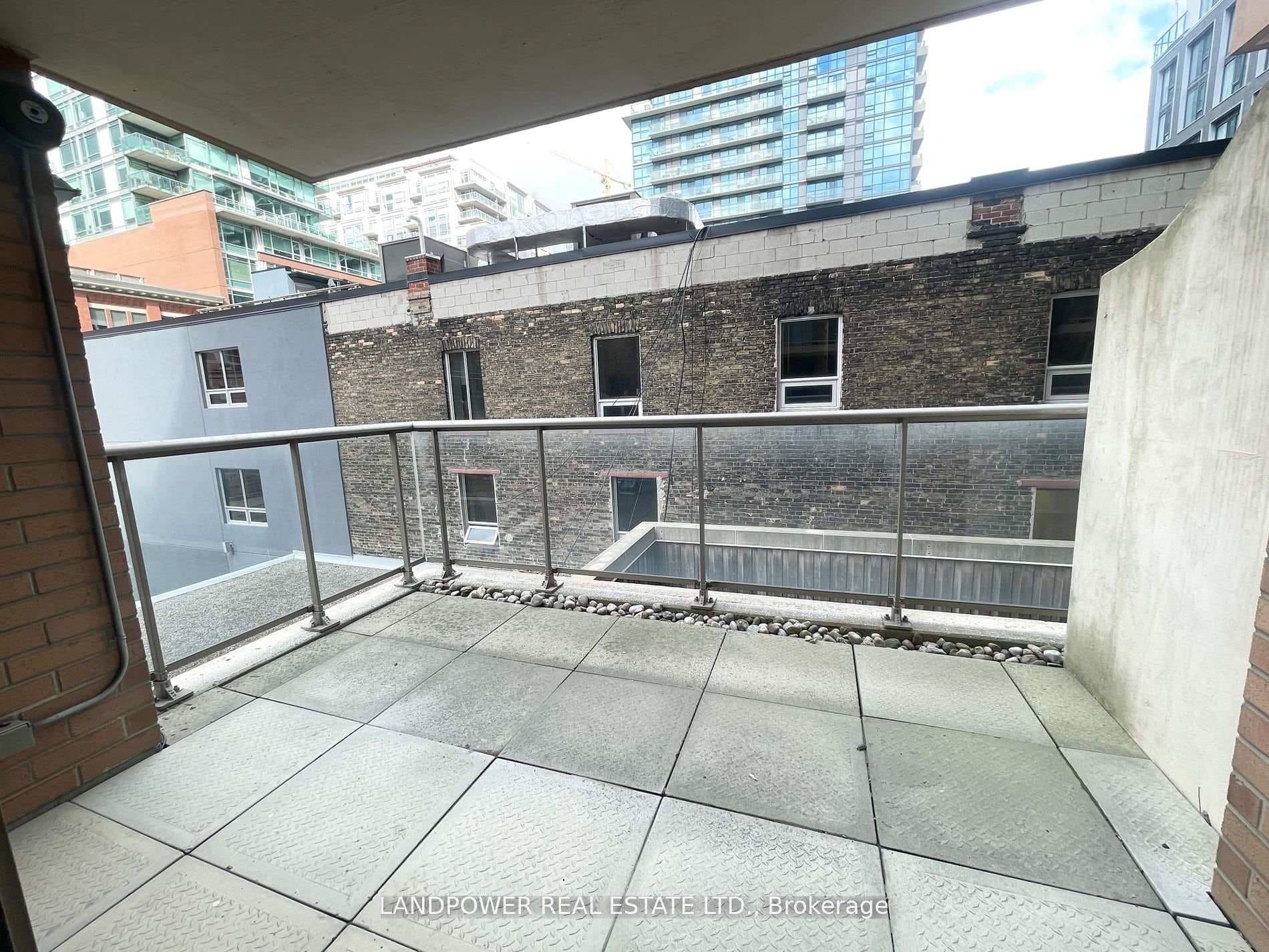 159 Frederick Street Unit 301 photo 21