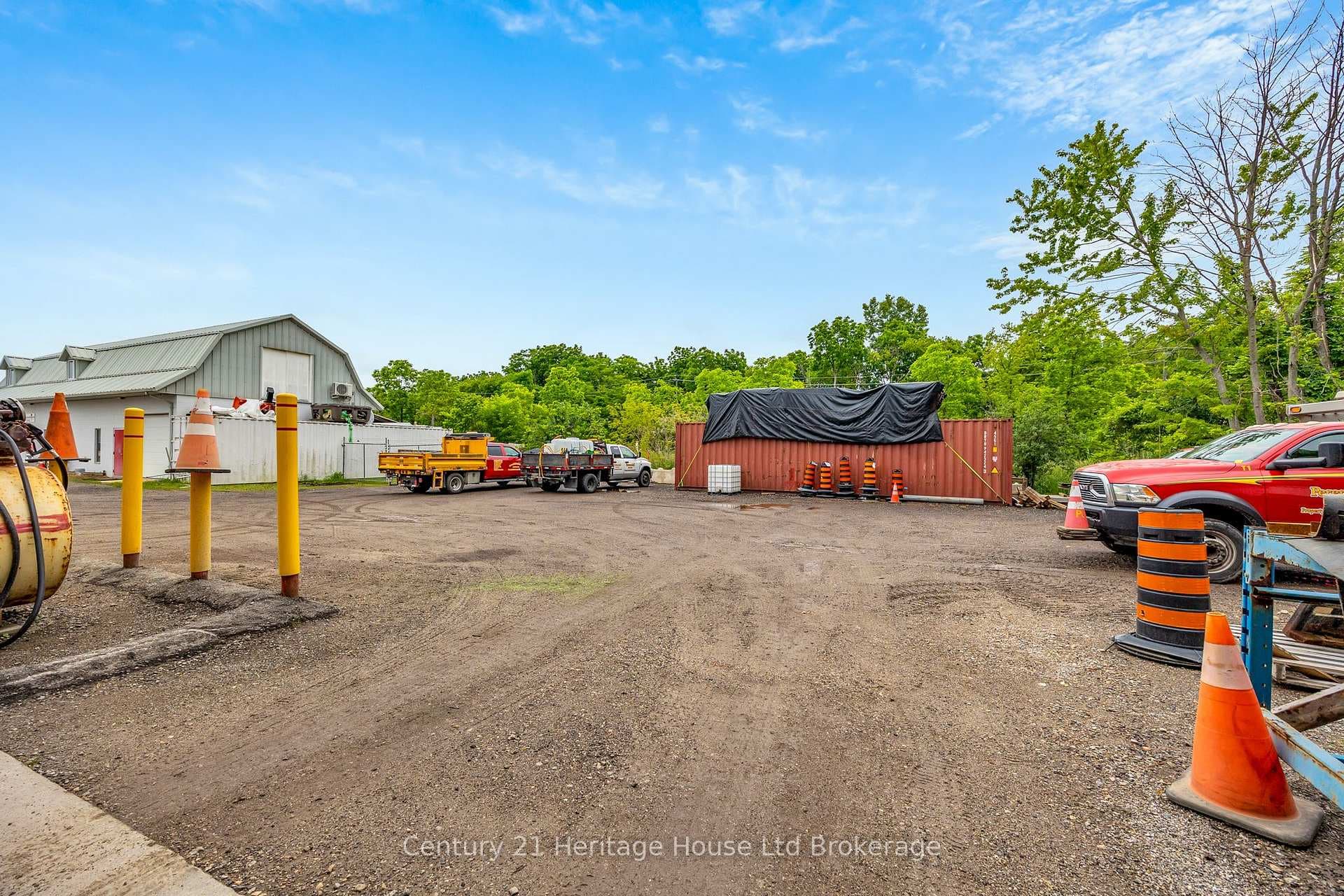905 Dufferin Street photo 19