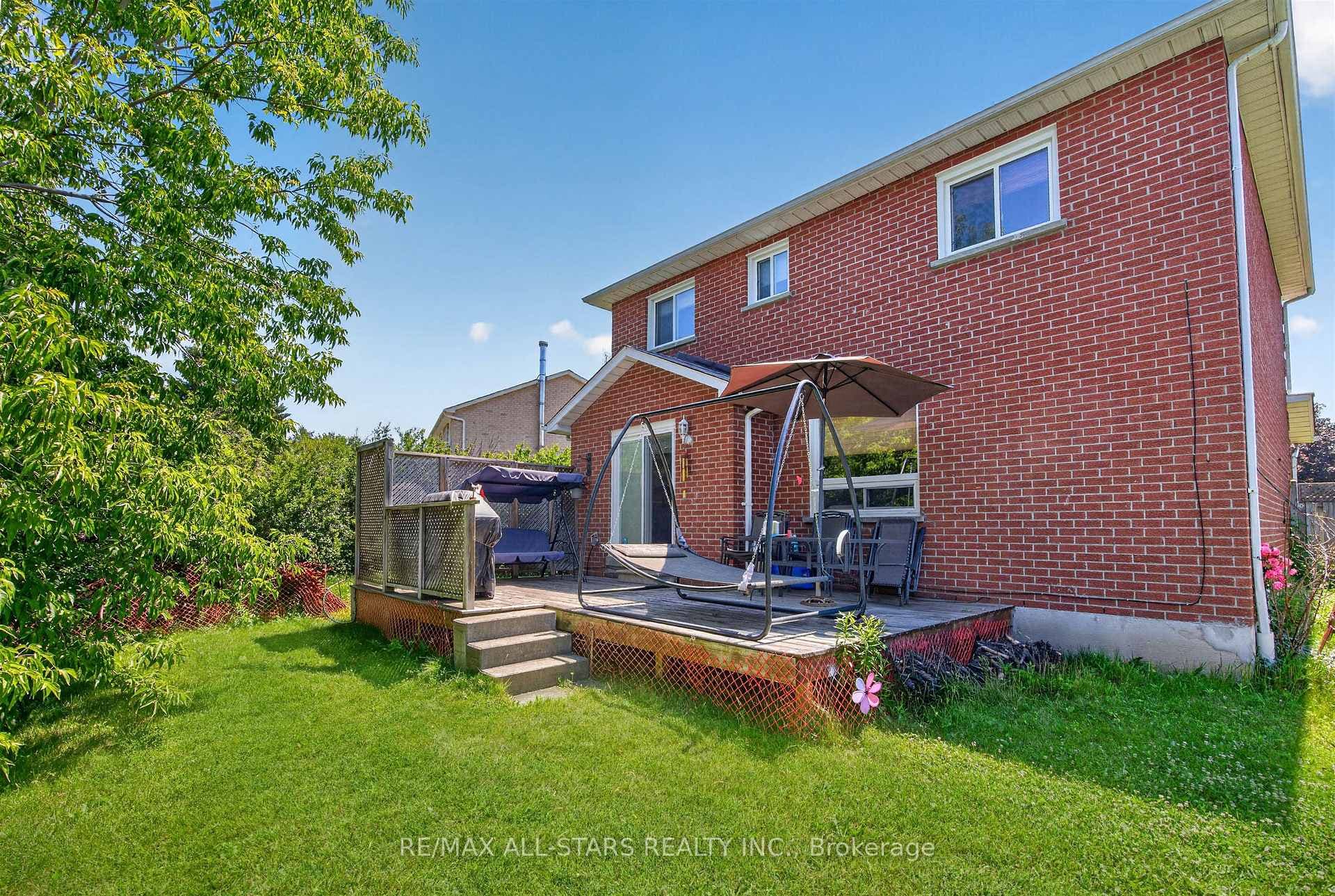 68 Patterson Crescent photo 36