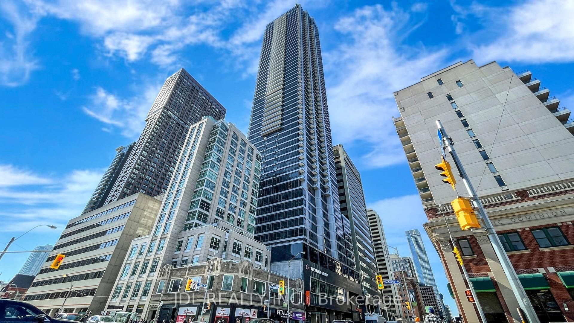 395 Bloor Street Unit 1608 photo 2