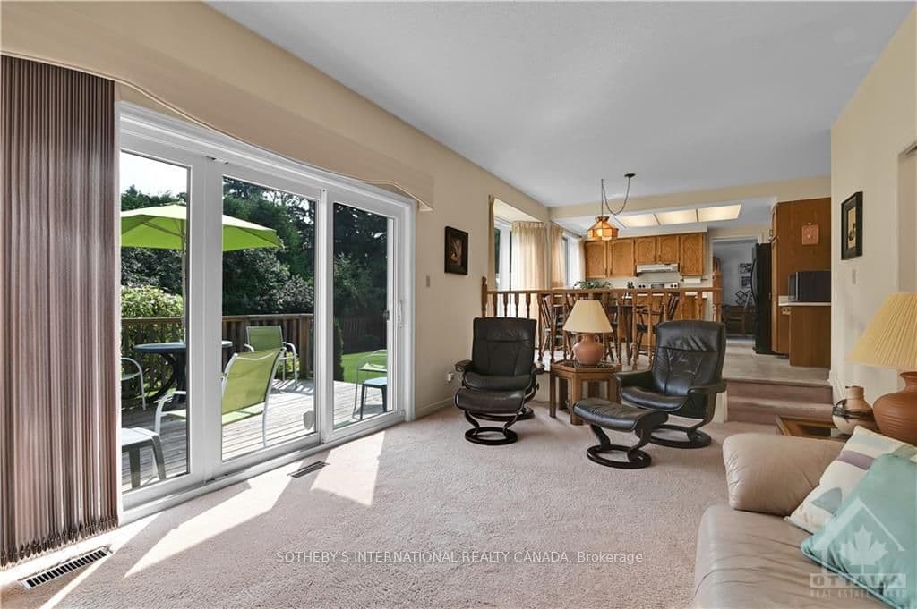 35 HOLITMAN Drive photo 15