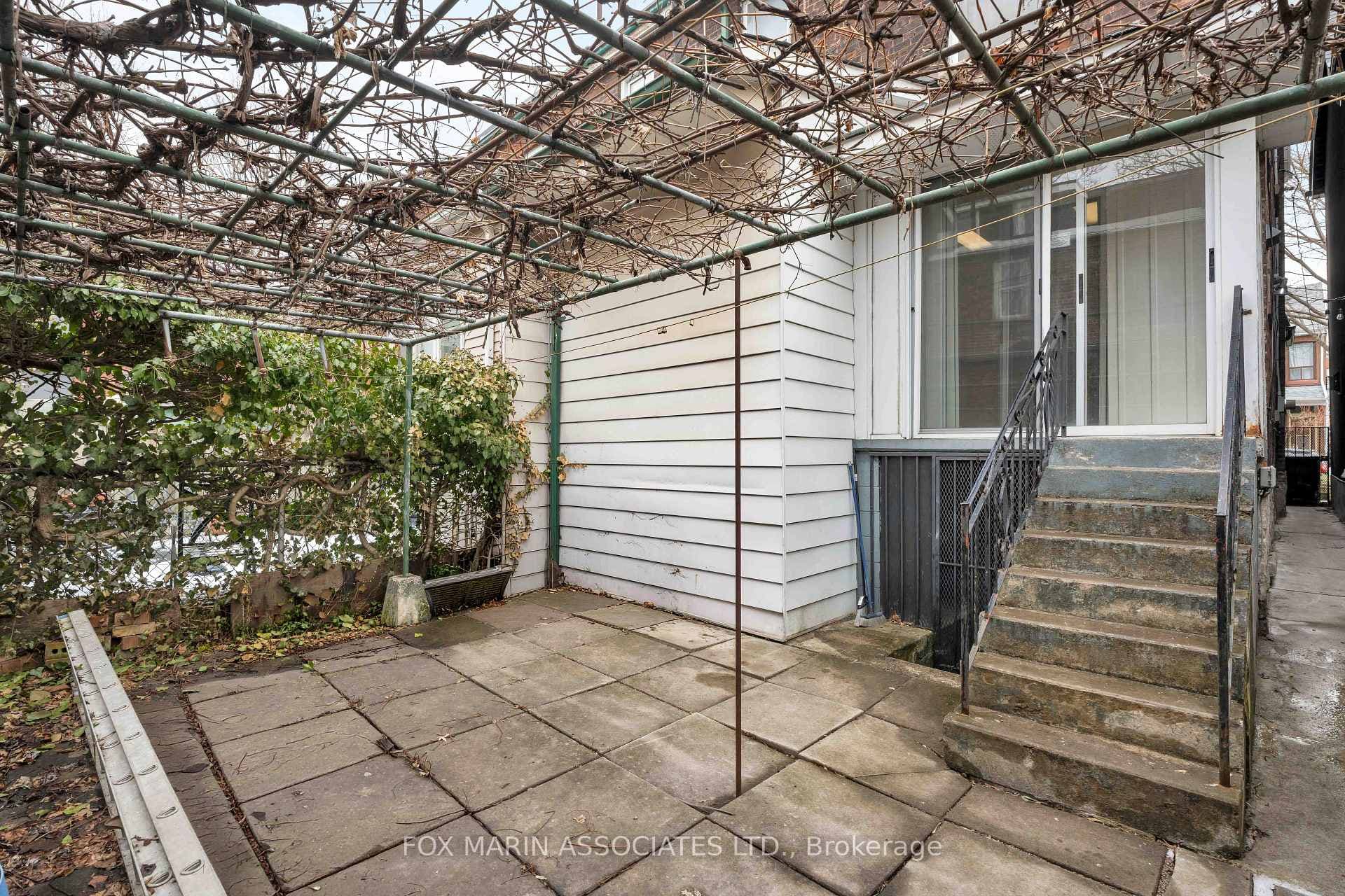 38 Bellwoods Avenue photo 46