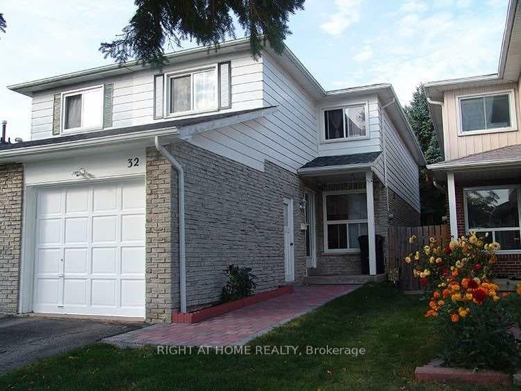 32 Lunsfield Crescent Unit Main photo 1