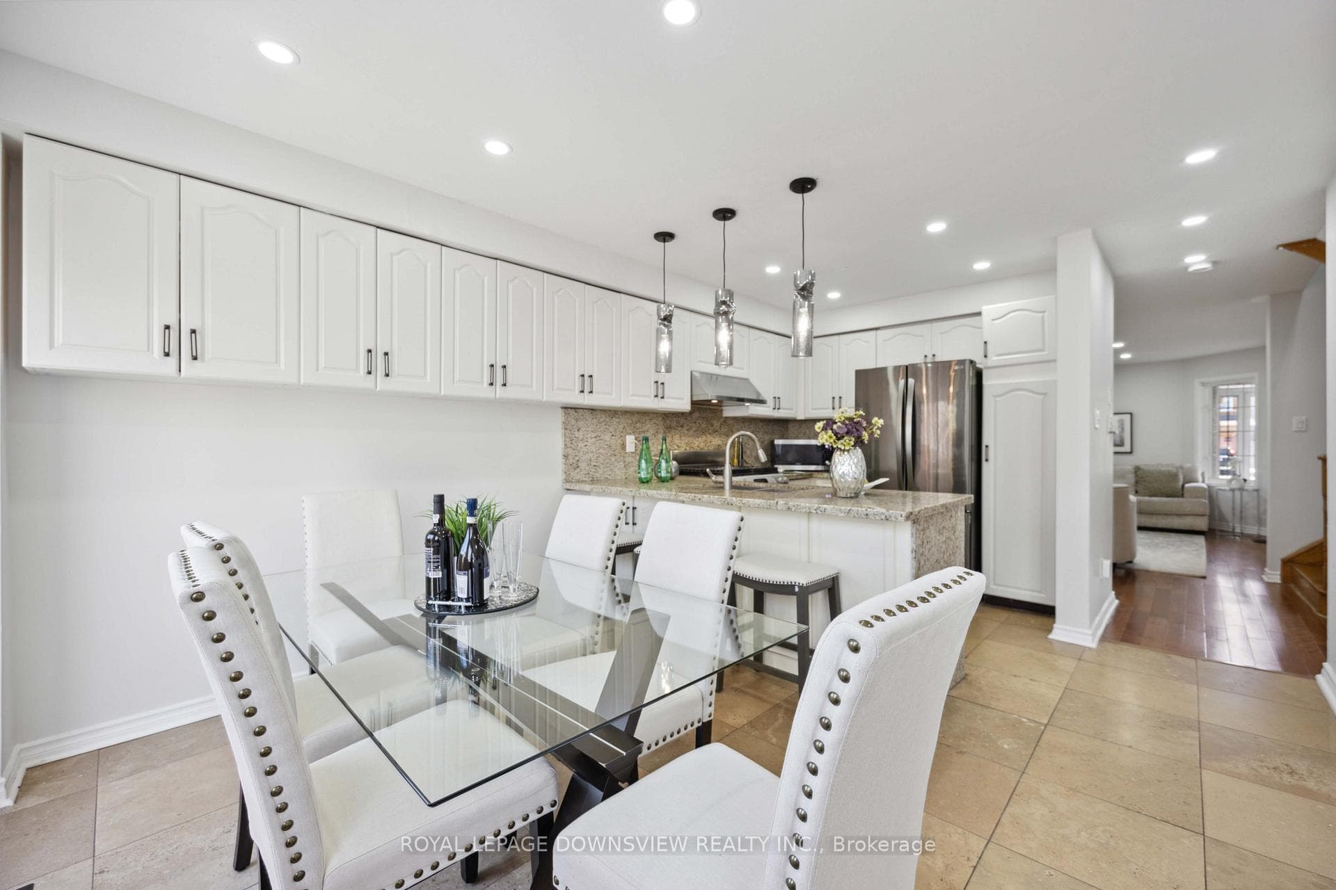 428 Wildgrass Road photo 11